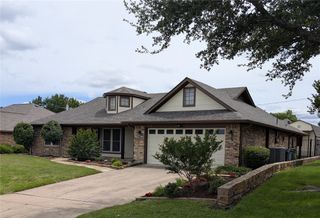 209 Marseille Drive, Hurst, TX 76054