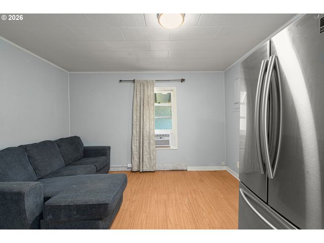 2946 E 1ST Ave, Camas, WA 98607