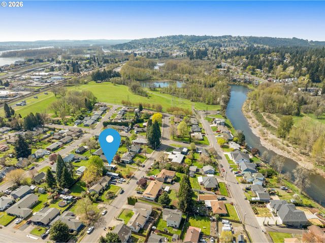 2946 E 1ST Ave, Camas, WA 98607