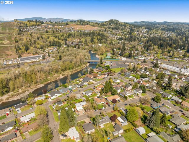 2946 E 1ST Ave, Camas, WA 98607