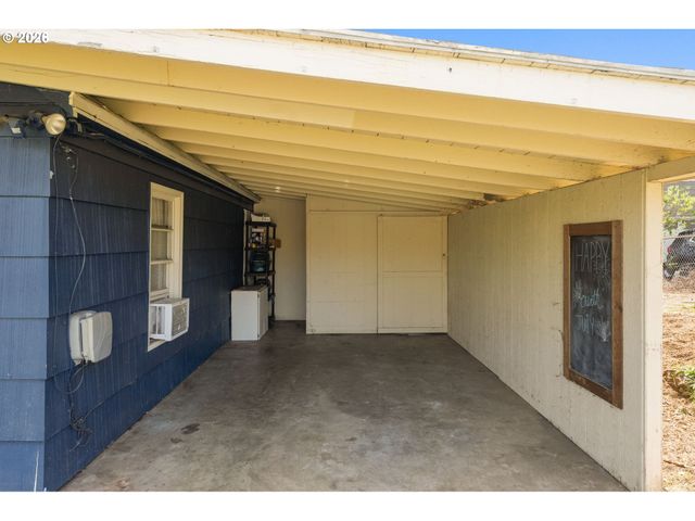 2946 E 1ST Ave, Camas, WA 98607