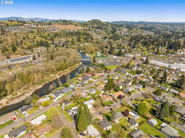 2946 E 1ST Ave, Camas, WA 98607