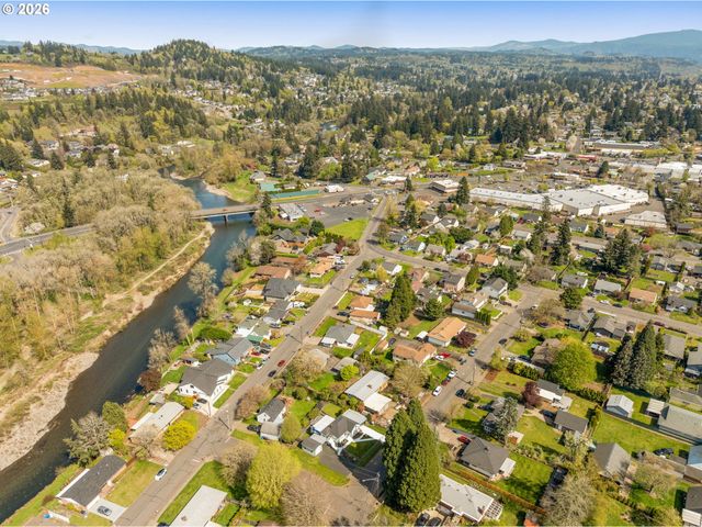 2946 E 1ST Ave, Camas, WA 98607