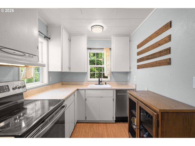 2946 E 1ST Ave, Camas, WA 98607