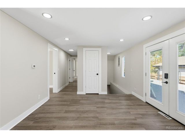 610 6th St, Bennett, CO 80102