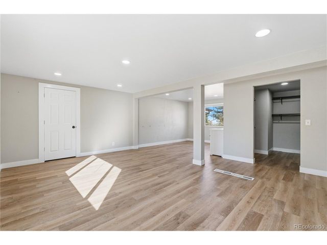 610 6th St, Bennett, CO 80102