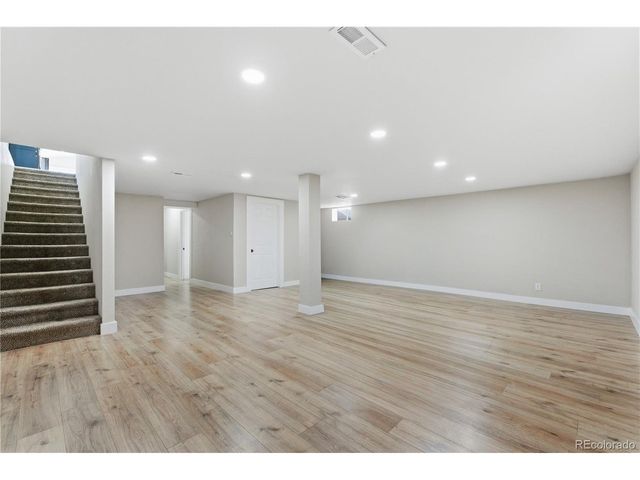 610 6th St, Bennett, CO 80102