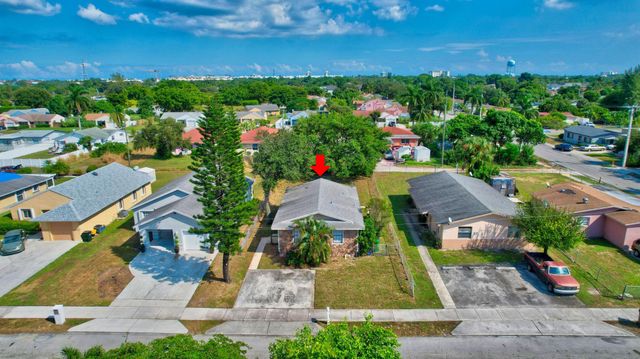 237 SW 11 Avenue, Delray Beach, FL 33444