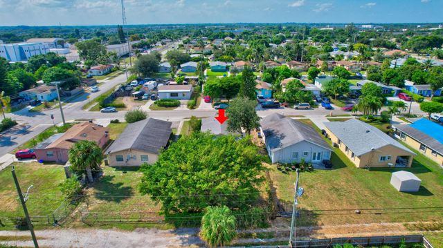 237 SW 11 Avenue, Delray Beach, FL 33444