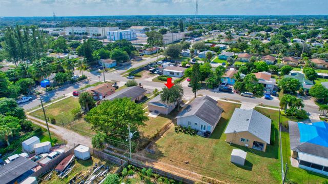 237 SW 11 Avenue, Delray Beach, FL 33444