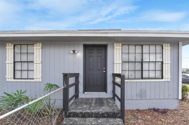 237 SW 11 Avenue, Delray Beach, FL 33444