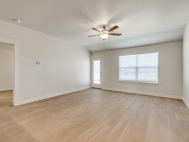 1606 Highland Loop, Guthrie, OK 73044