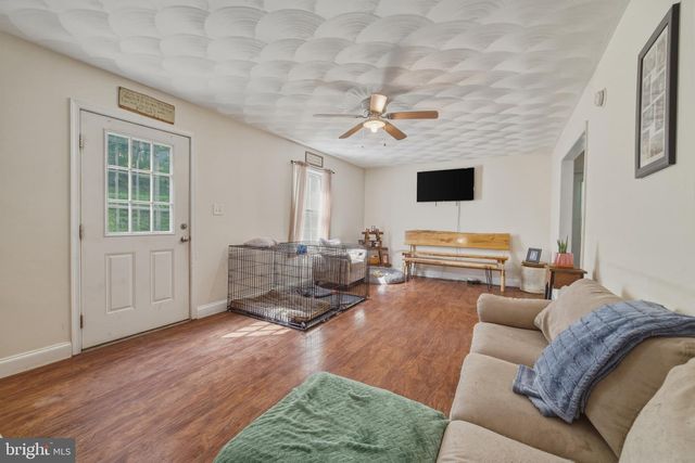 272 WILLOW LN, Mount Jackson, VA 22842