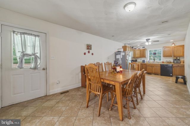 272 WILLOW LN, Mount Jackson, VA 22842
