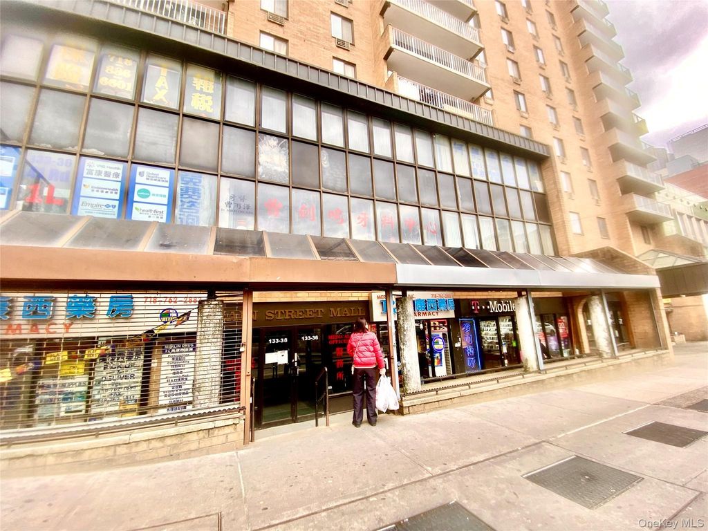 133-36 41st Road 2B, Flushing, NY 11355