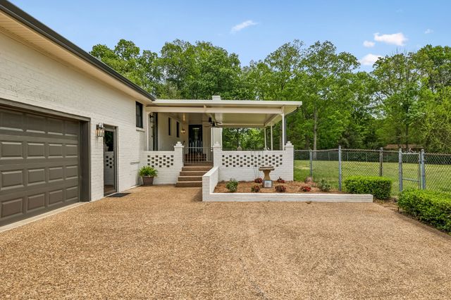 494 Eastover Rd, Lebanon, TN 37090
