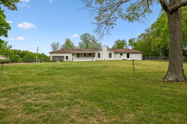 494 Eastover Rd, Lebanon, TN 37090