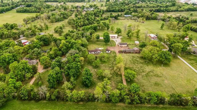 494 Eastover Rd, Lebanon, TN 37090