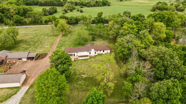 494 Eastover Rd, Lebanon, TN 37090