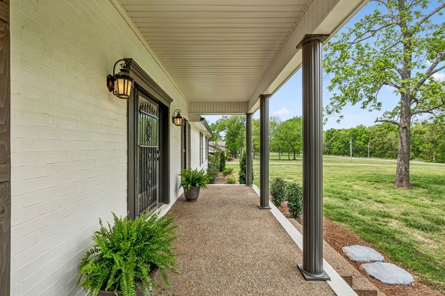 494 Eastover Rd, Lebanon, TN 37090