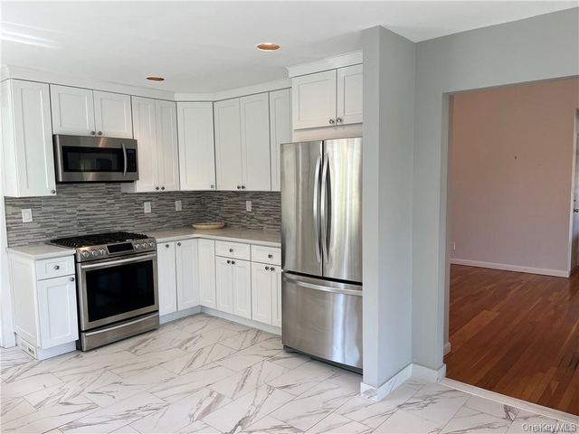 13 Dock Pathway, New Rochelle, NY 10801