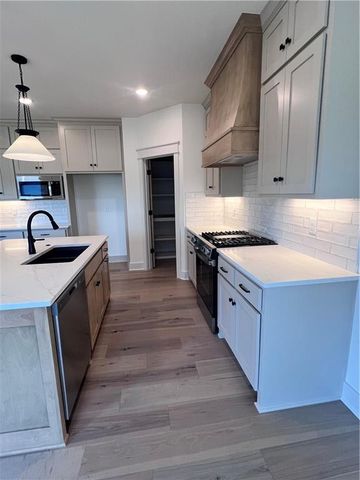 16401 Mustang Street, Gardner, KS 66030