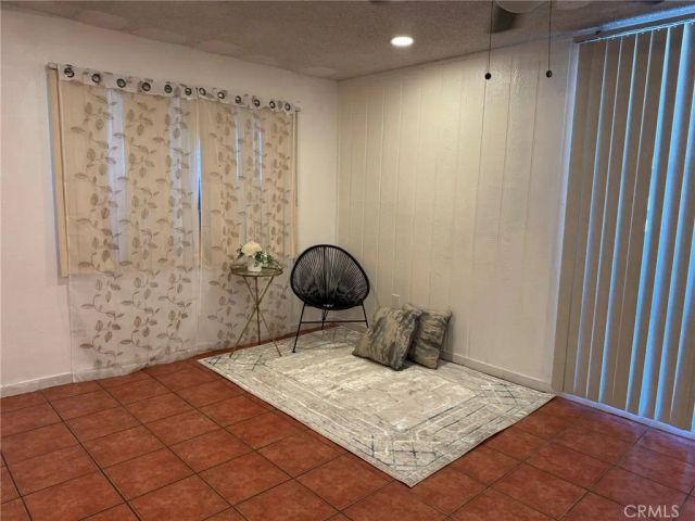 3365 SANTA FE Avenue 21, Long Beach, CA 90810
