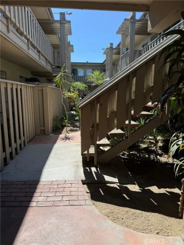 3365 SANTA FE Avenue 21, Long Beach, CA 90810