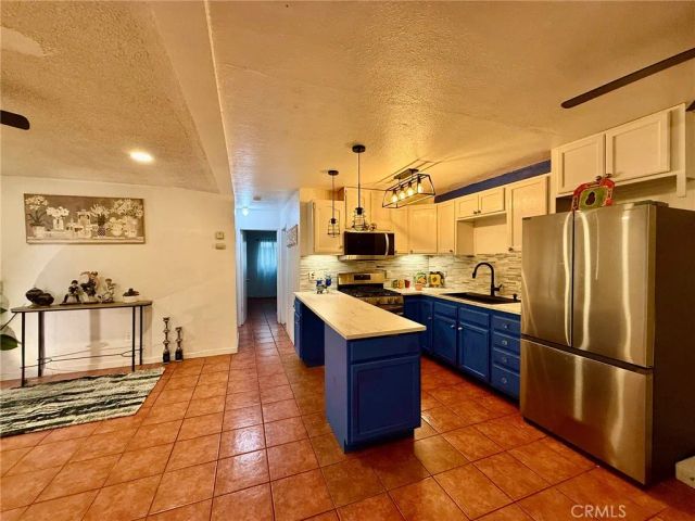 3365 SANTA FE Avenue 21, Long Beach, CA 90810