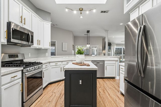 6509 Lake Forest Lane, Sachse, TX 75048