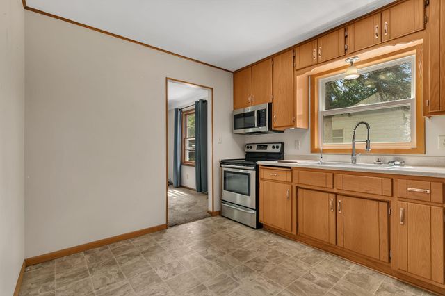1727 14th Avenue S, Saint Cloud, MN 56301