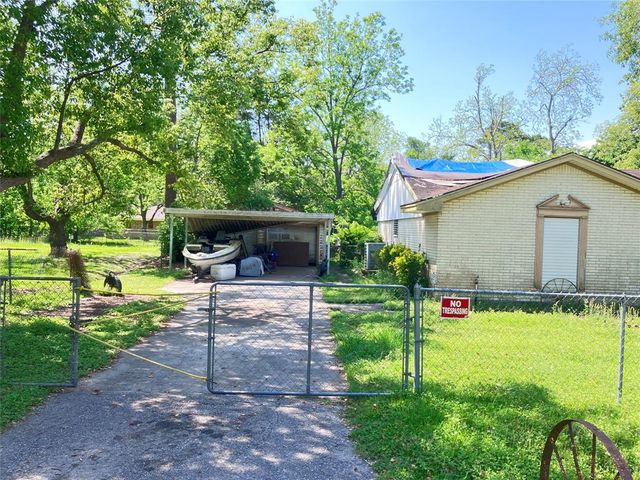 11909 23rd Street, Santa Fe, TX 77510