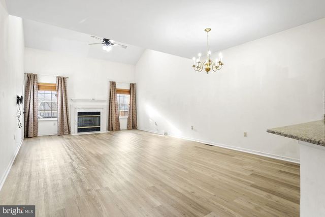 34 DEGAS CIR, Wilmington, DE 19808