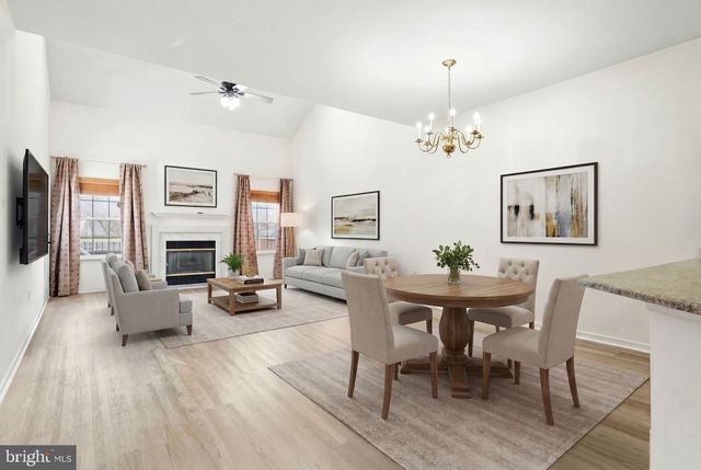 34 DEGAS CIR, Wilmington, DE 19808