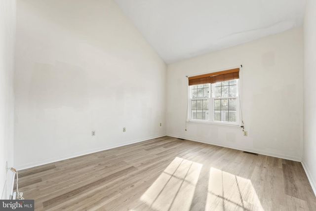 34 DEGAS CIR, Wilmington, DE 19808