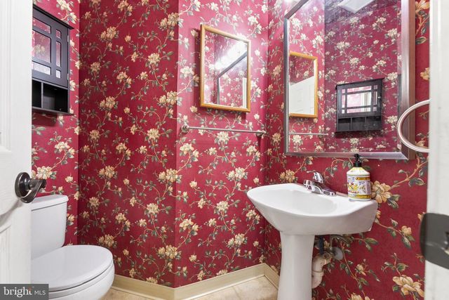 34 DEGAS CIR, Wilmington, DE 19808