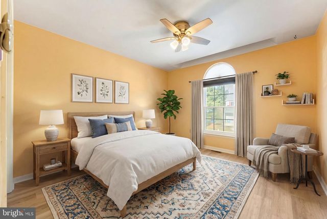 34 DEGAS CIR, Wilmington, DE 19808