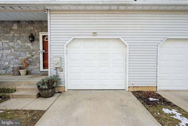 34 DEGAS CIR, Wilmington, DE 19808