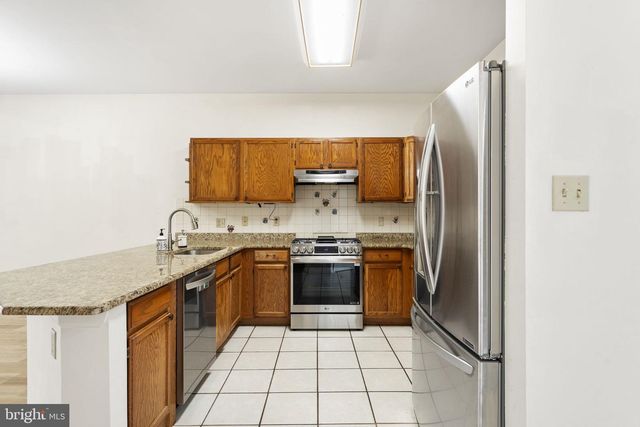 34 DEGAS CIR, Wilmington, DE 19808