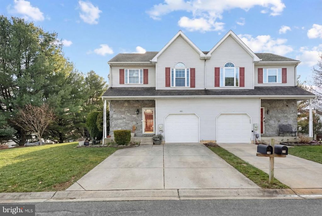 34 DEGAS CIR, Wilmington, DE 19808