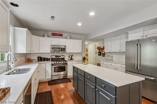 3 Wenden Court, Bratenahl, OH 44108