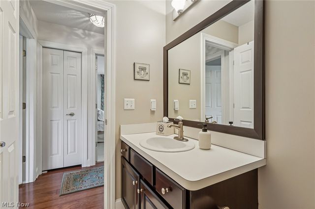3 Wenden Court, Bratenahl, OH 44108