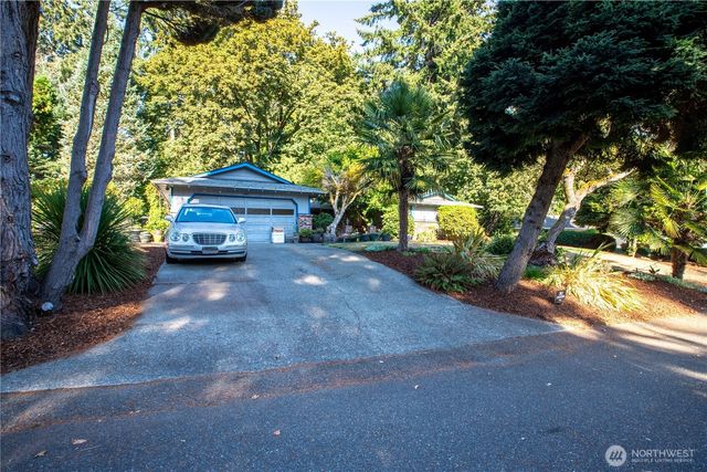 6411 Sierra Drive SE, Lacey, WA 98503