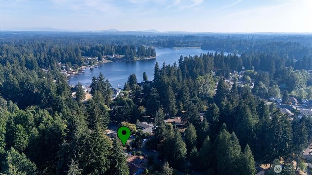 6411 Sierra Drive SE, Lacey, WA 98503