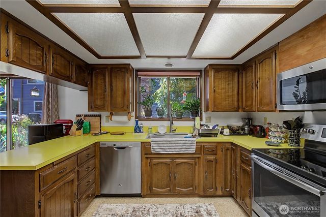 6411 Sierra Drive SE, Lacey, WA 98503