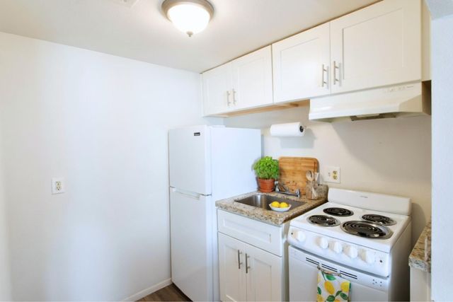9230 N 6th Street 3, Phoenix, AZ 85020
