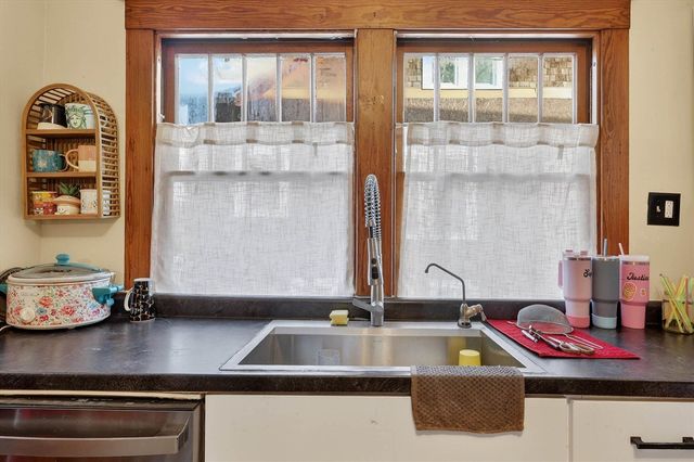 510 S Clinton Street, Albion, MI 49224