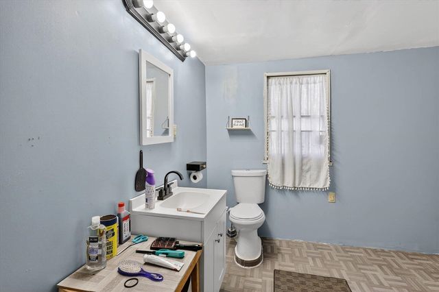 510 S Clinton Street, Albion, MI 49224