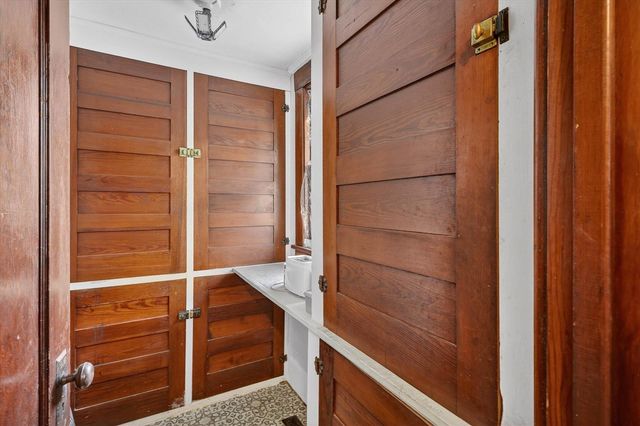 510 S Clinton Street, Albion, MI 49224