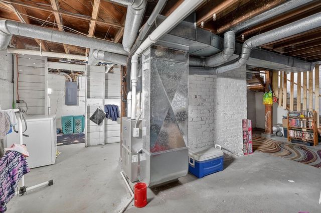 510 S Clinton Street, Albion, MI 49224